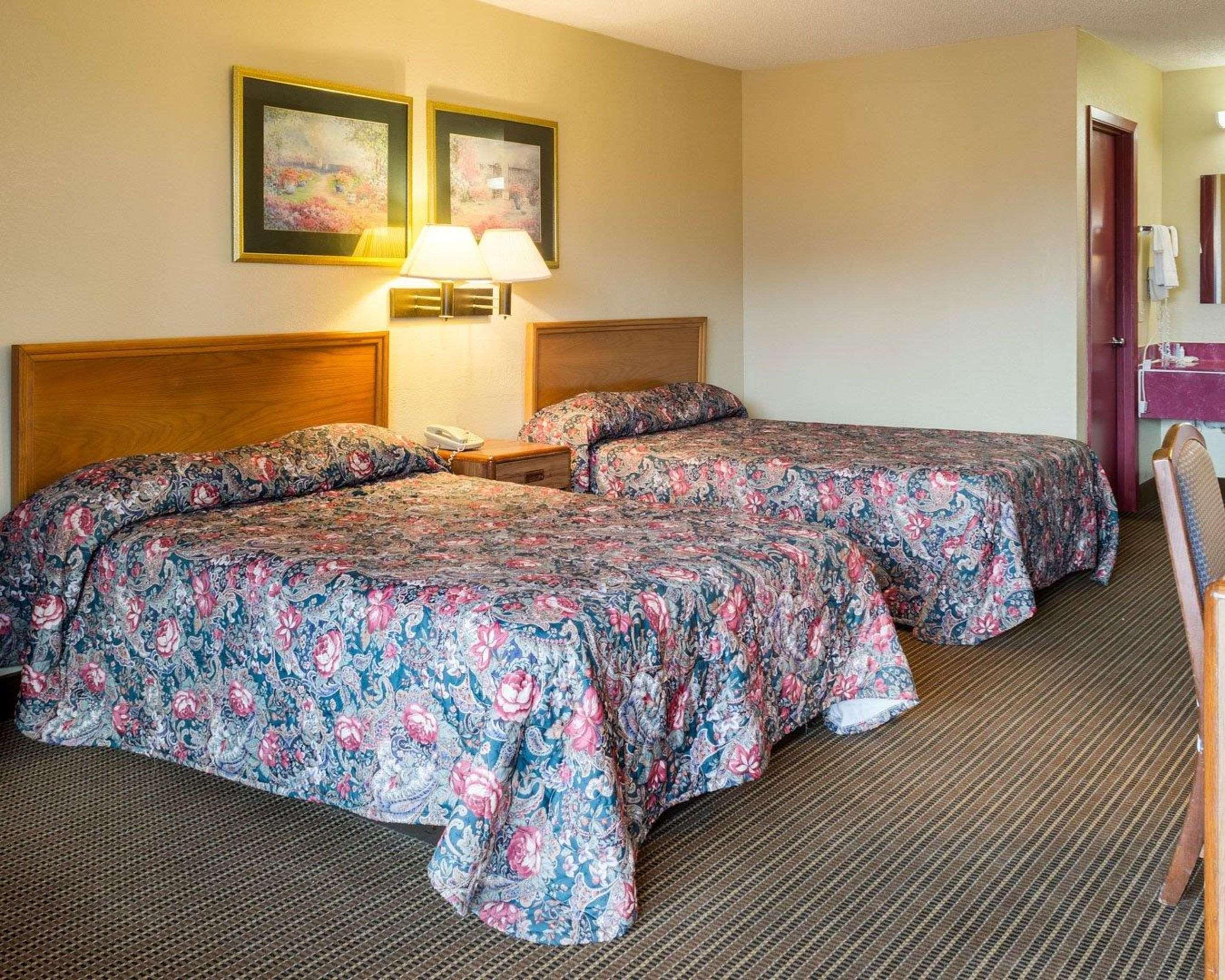 Rodeway Inn Greenwood Dış mekan fotoğraf