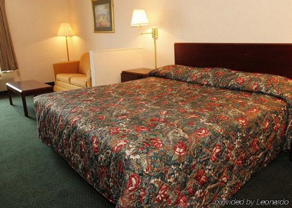 Rodeway Inn Greenwood Oda fotoğraf