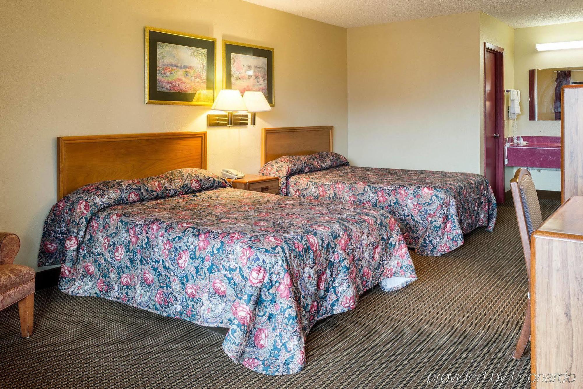 Rodeway Inn Greenwood Dış mekan fotoğraf