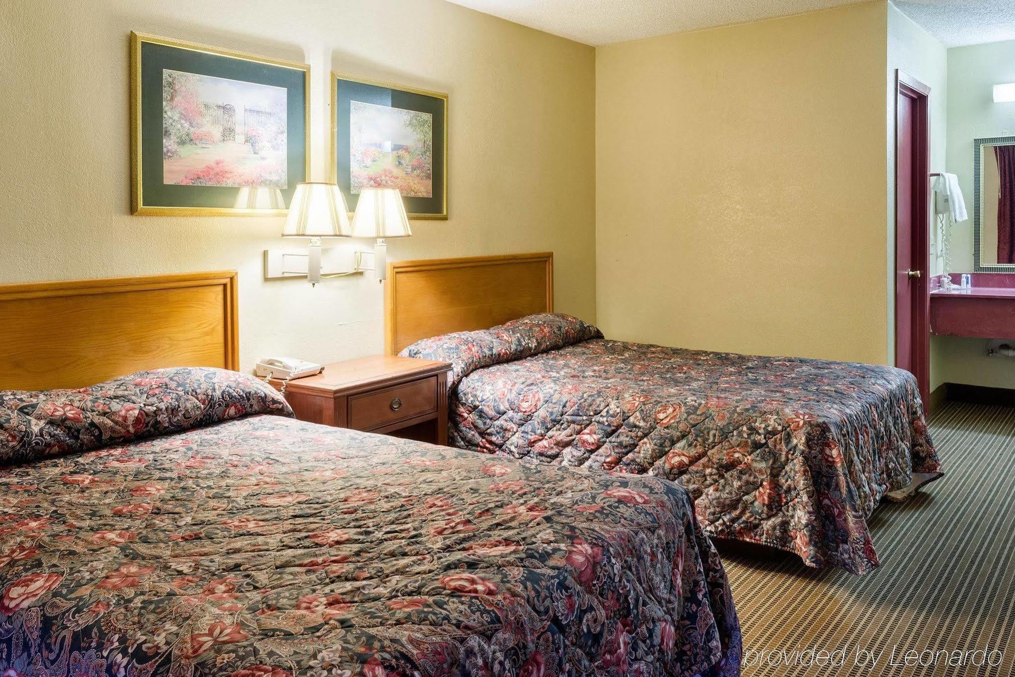 Rodeway Inn Greenwood Dış mekan fotoğraf