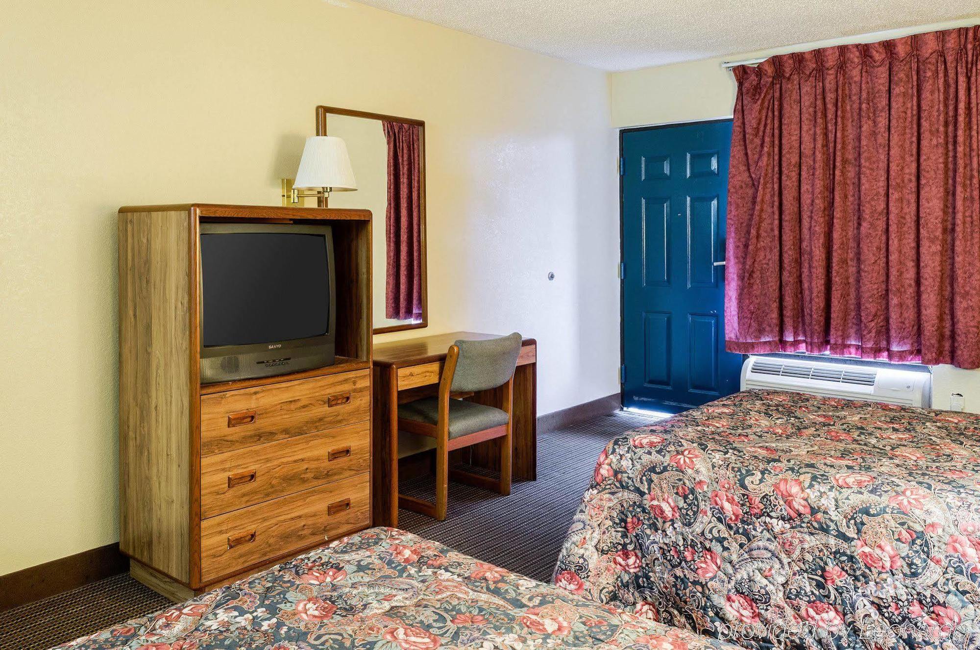 Rodeway Inn Greenwood Dış mekan fotoğraf